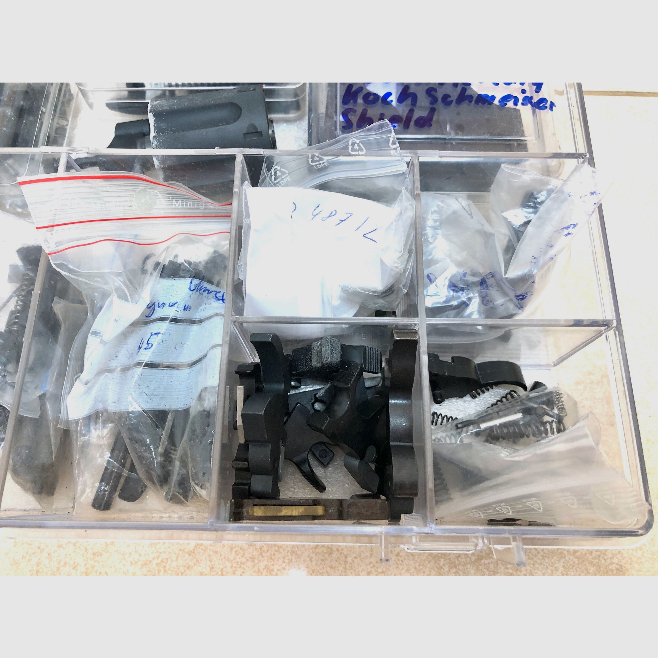 ••• #1 Ersatzteile - Reparatur-Konvolut für Schreckschusswaffen •••