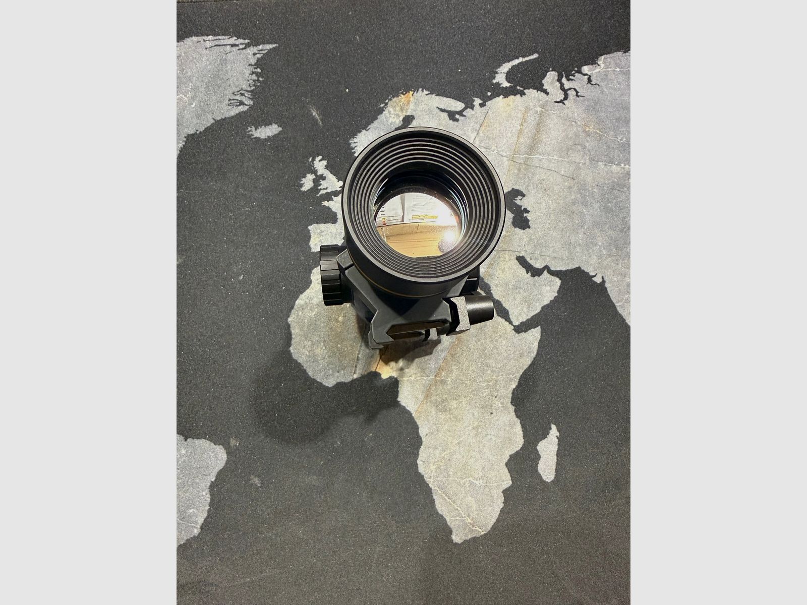 Leupold Freedom RDS mit Montage und weiterer zusätzlicher Ringmontage