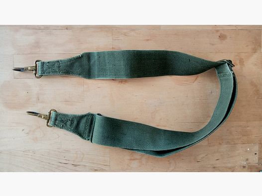 Correa de rifle vintage original del ejército de EE. UU. de los años 50 / cinturón de armas // Guerra de Vietnam y Guerra de Corea / Thompson y M16