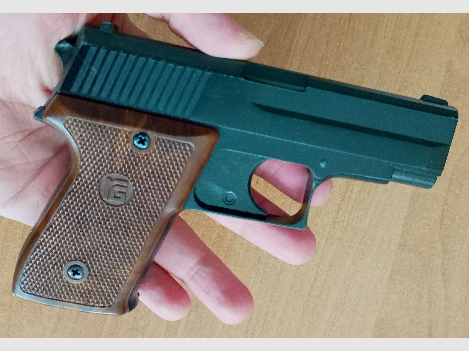 Alte Röhm RG 300 Schreckschuss Pistole Kal. 6 mm Knall Flobert