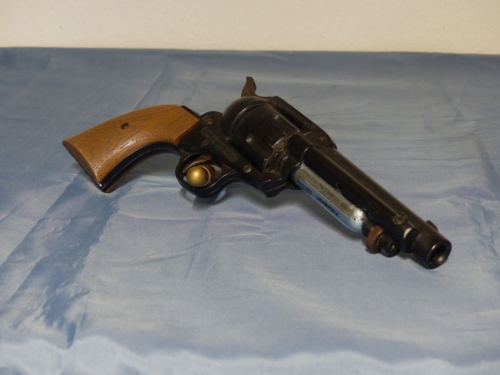 Revolver Crossman Peace Maker Mod. 44 Single Action Cal. 22 CO2 um 1975 vintage