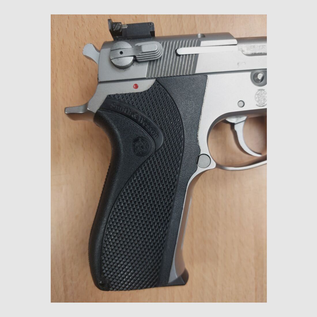 Smith & Wesson, USA M 5906