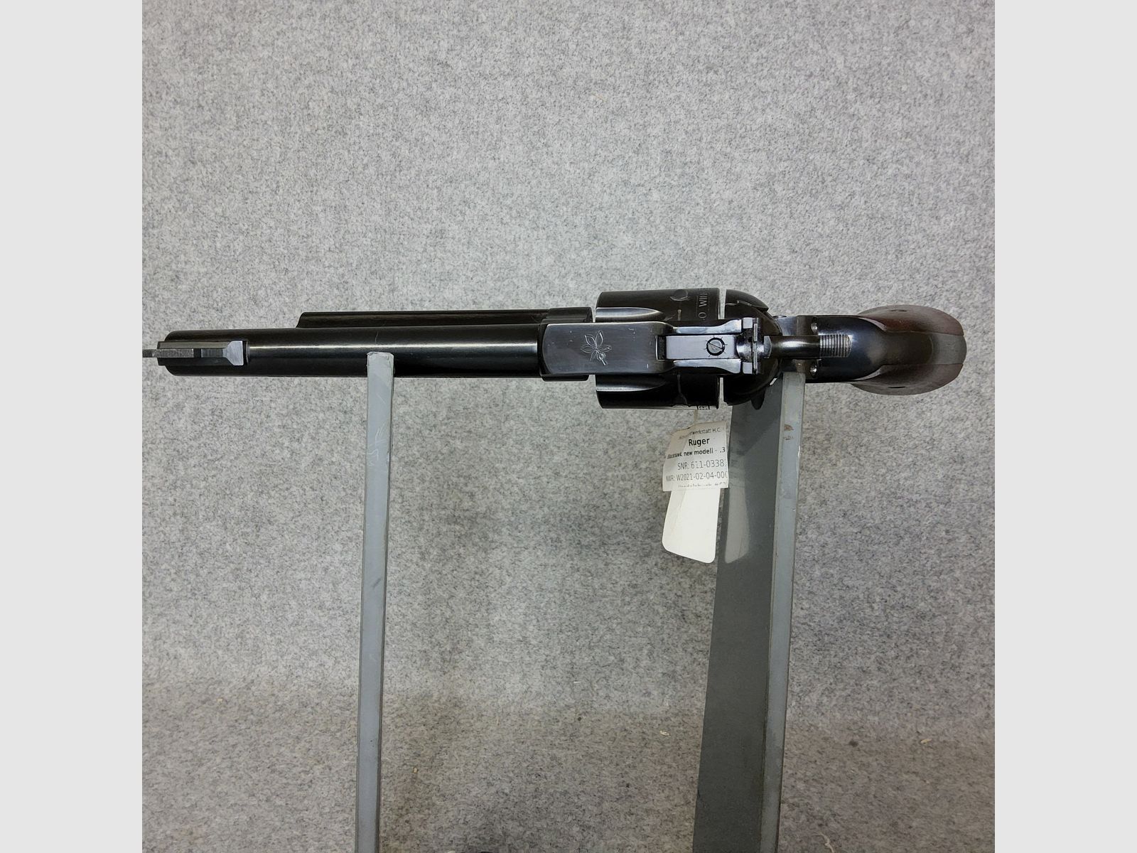 Ruger Blackhawk-new model-with interchangeable cylinder 10mm Auto