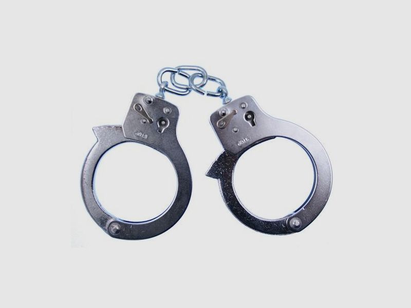 Stalowe kajdanki