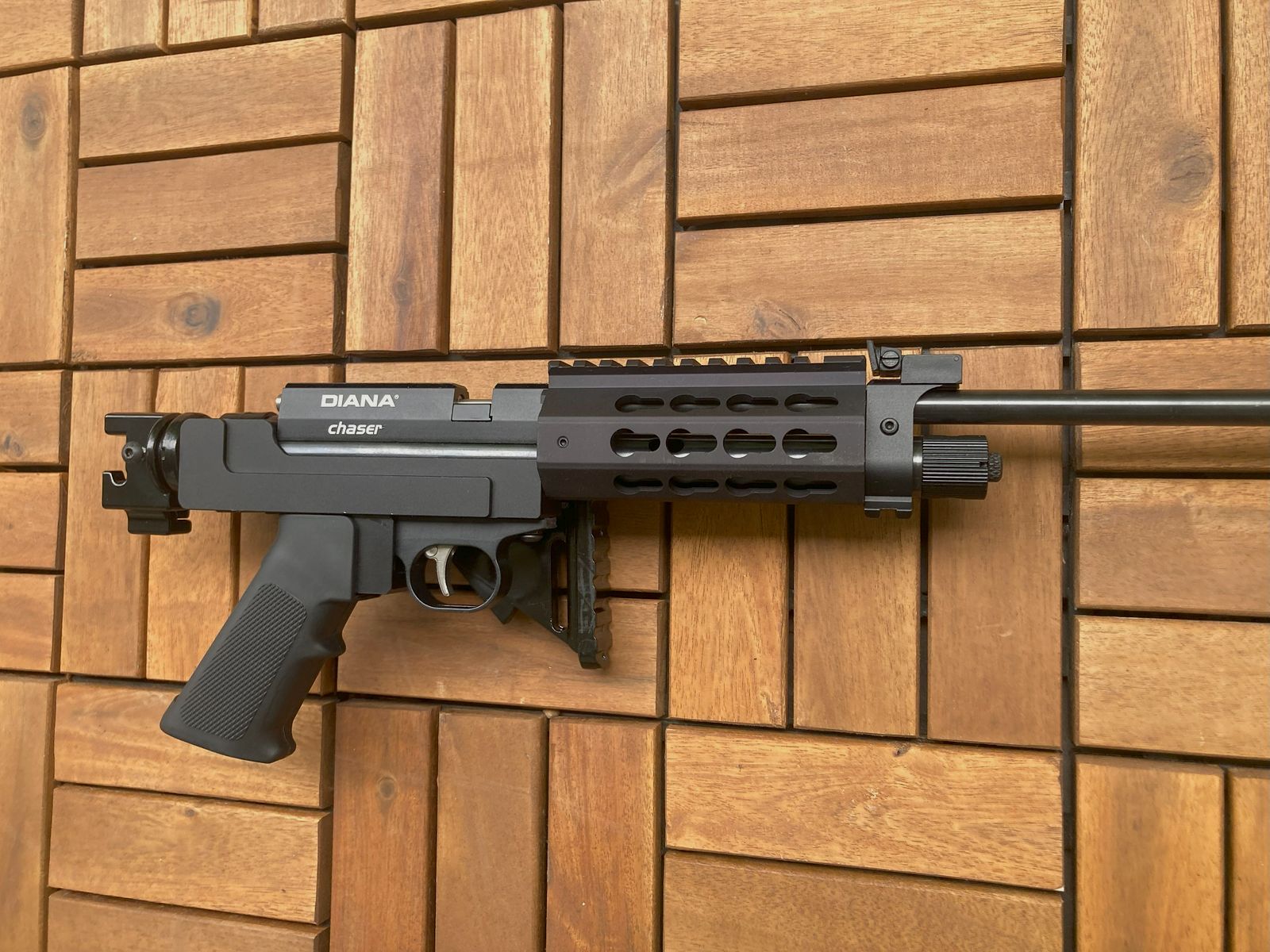 Diana Chaser Luftgewehr Kaliber 4,5mm neuwertiger taktischer Umbau LR300 AR15 Stil