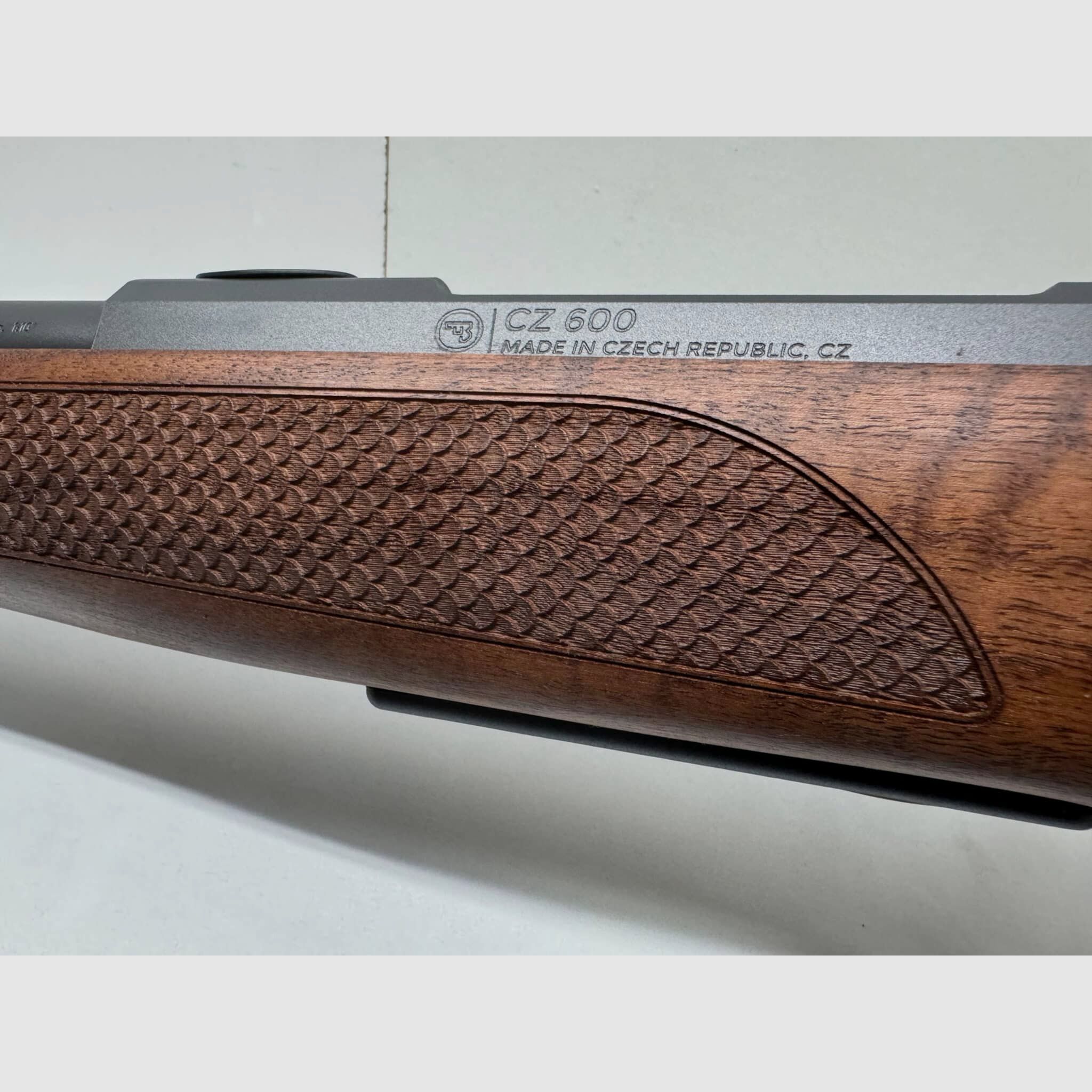 CZ 600 LUX