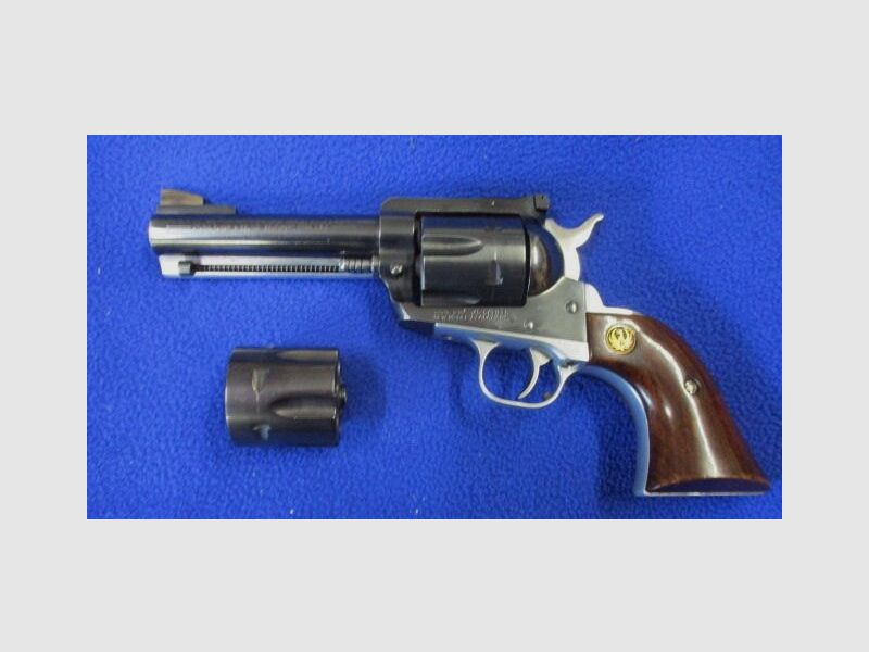 Single Action Revolver Ruger .45Colt met verwisselbare trommel .45Auto Blackhawk
