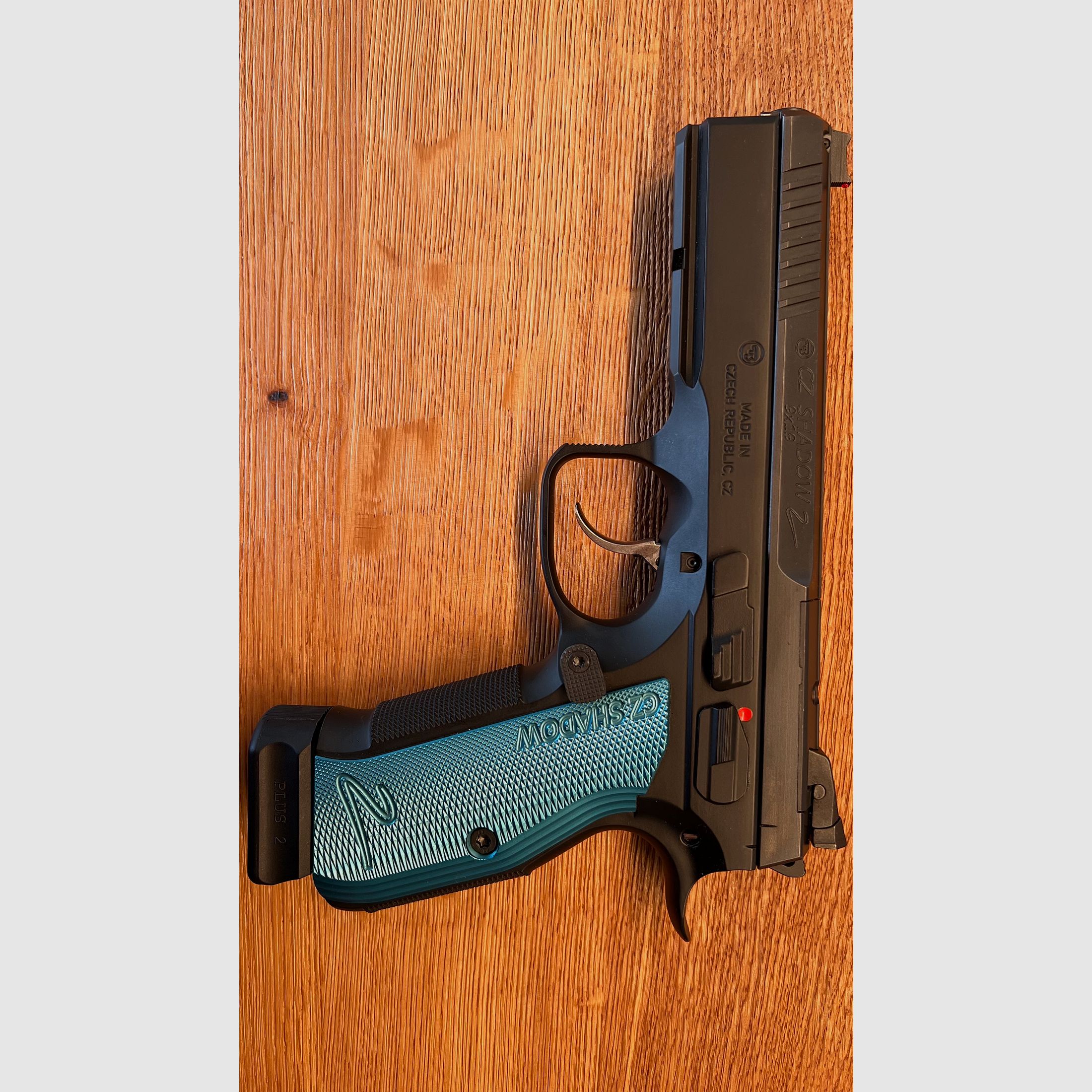 <CZ 75 Shadow 2 OR>