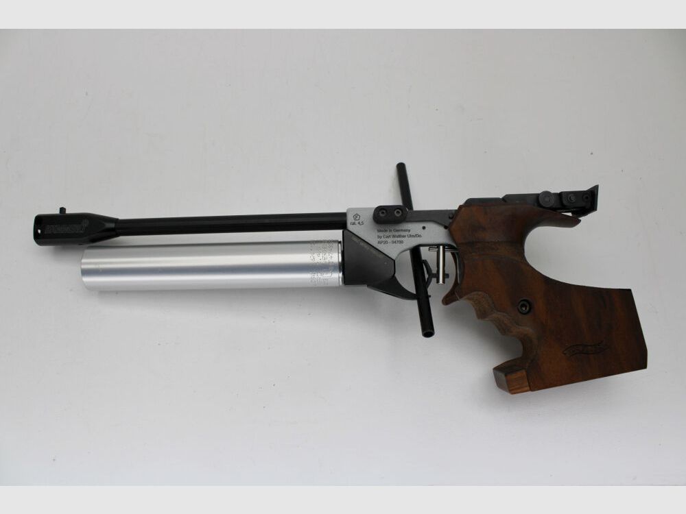 Pistolet à air LP Hämmerli AP20 PRO cal. 4,5mm avec mallette et carte de petites pièces