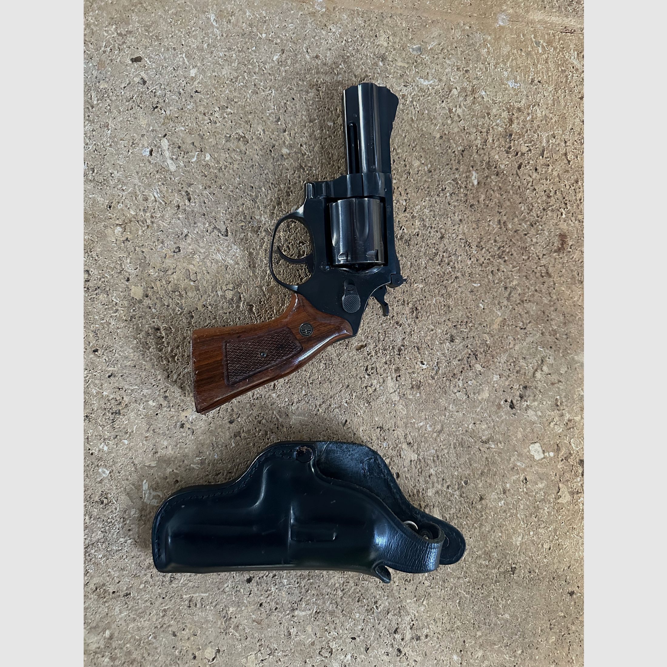 Revolver Rossi Mod. 43