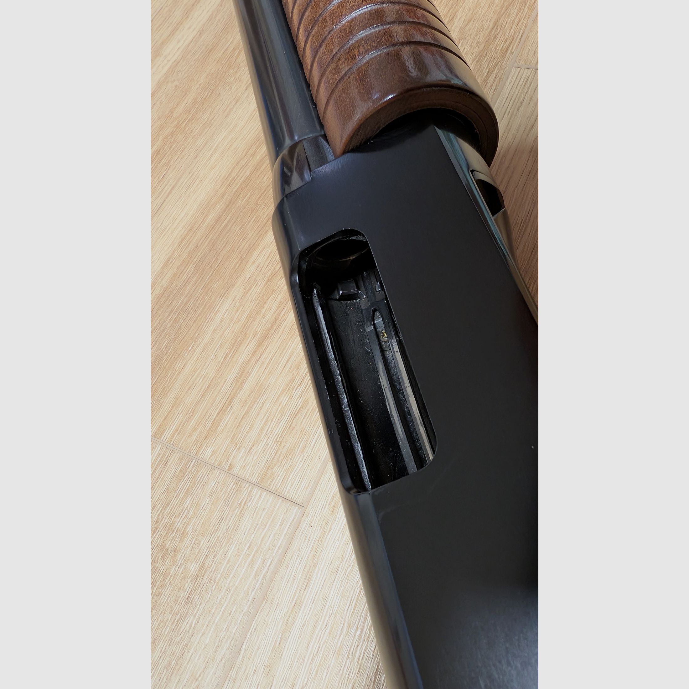 Winchester 1300 Defender, Vorderschaftrepetierflinte, 12/76