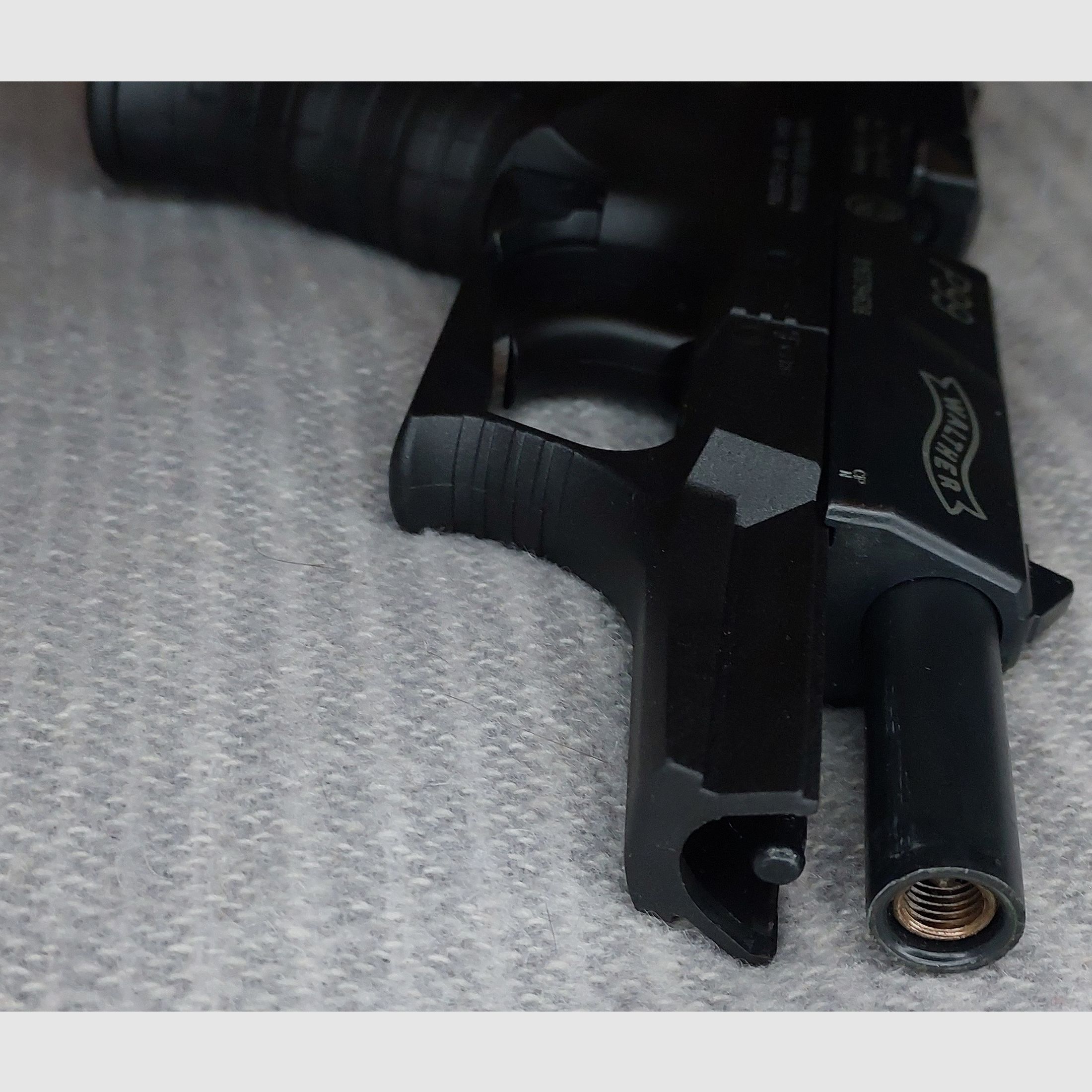 Pistola de fogueo Walther P99 9mm P.A.K. (PTB 762) con multisalida