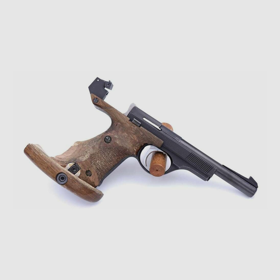 Unique - France Pistol Mod. DES 69