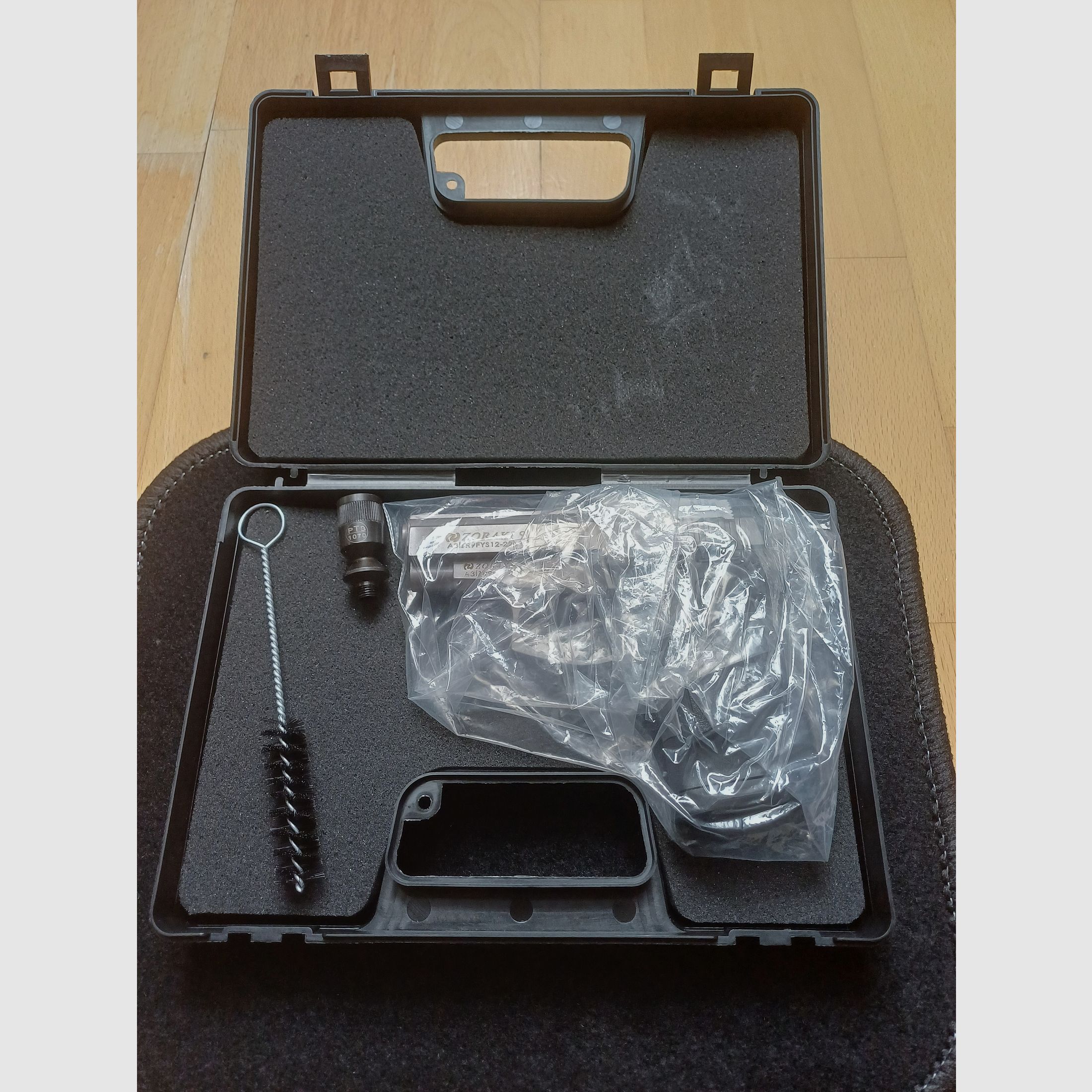 Zoraki 914-P pistolet d'alarme 9mm P.A.K. Titan arme de collection