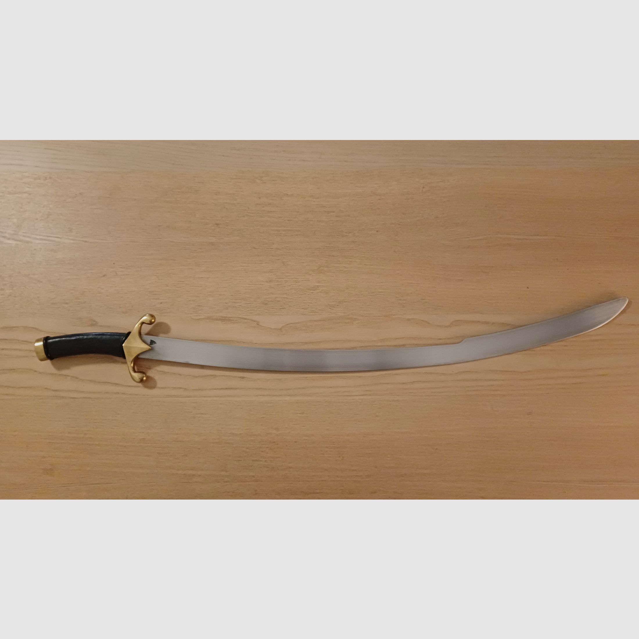 Persian saber "Karabela" exhibition fight by Viktor Berbekucz, image 1 of 20