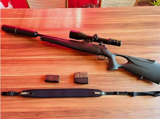 Sauer 202 Synchro XT mit Semi Weight Lauf,SD und Zeiss Optik Kal.30-06