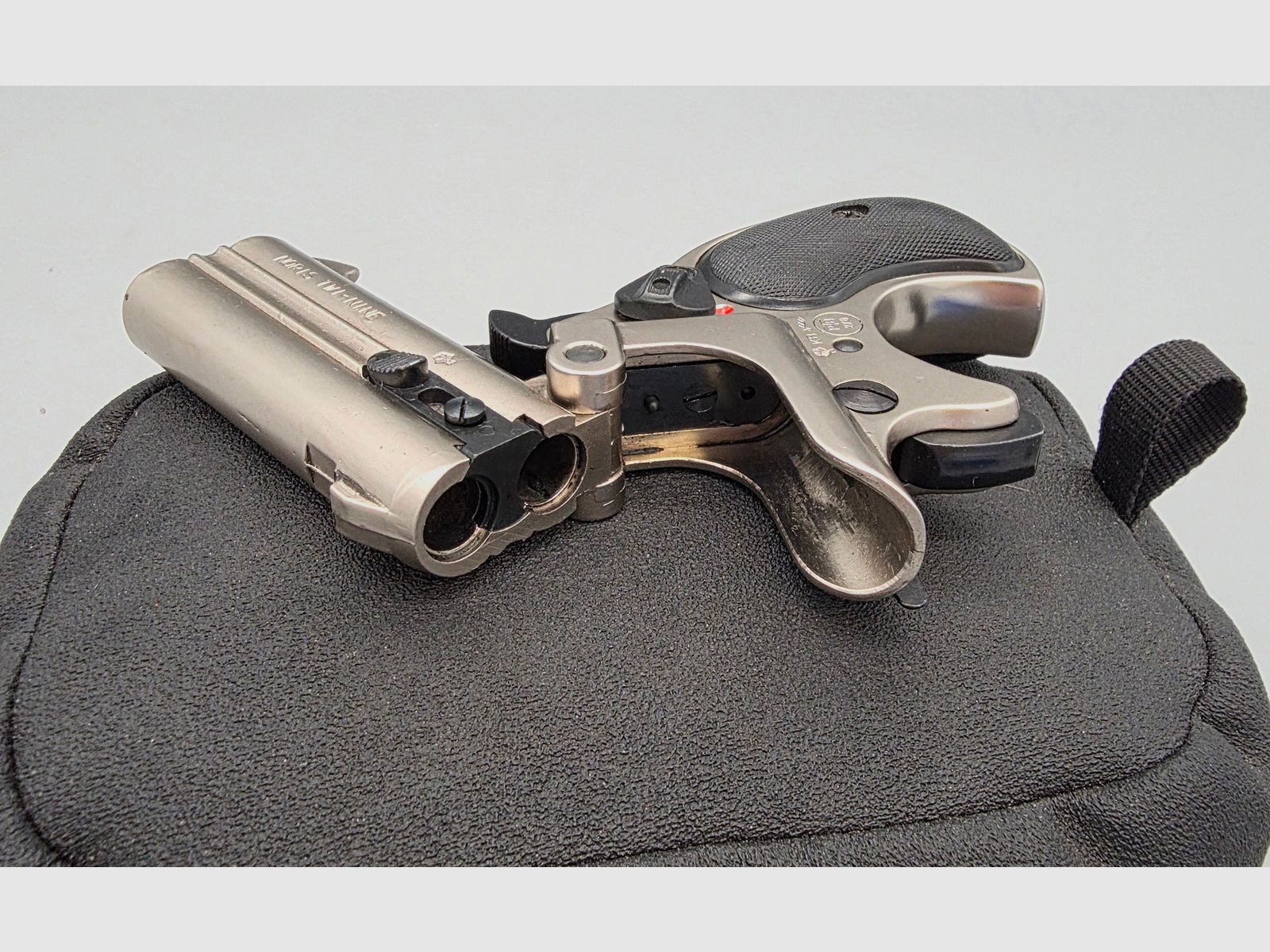 Im Bestzustand in OVP und Pyrobecher Noris Twi Nine Twinny Derringer mit alter Sammler PTB 276 im Cal. 9mm Knall