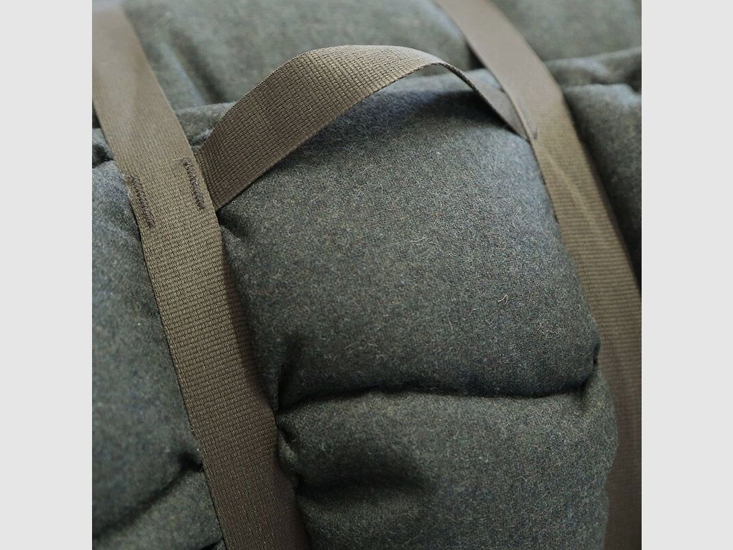 CARINTHIA Ansitzmantel + Fußteil Webpelz L