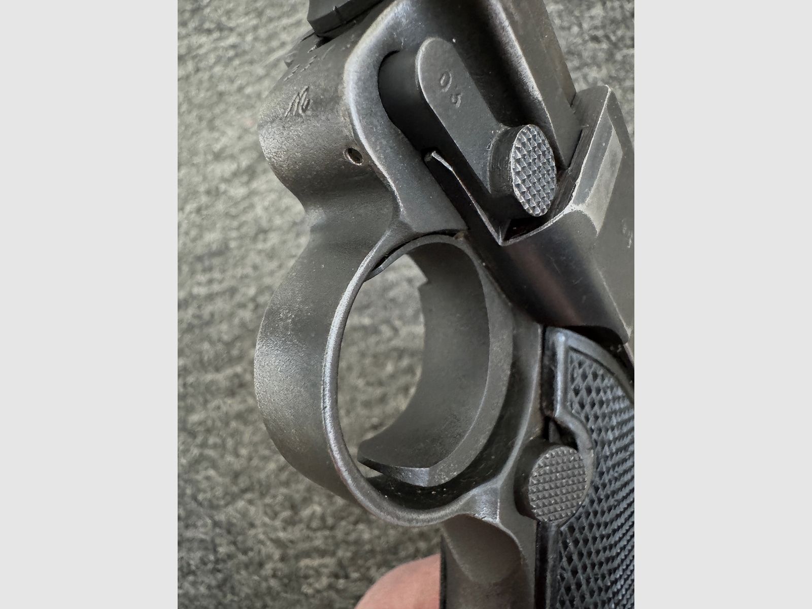 Luger P08 Byf - 42 - 9mm - guter Zustand