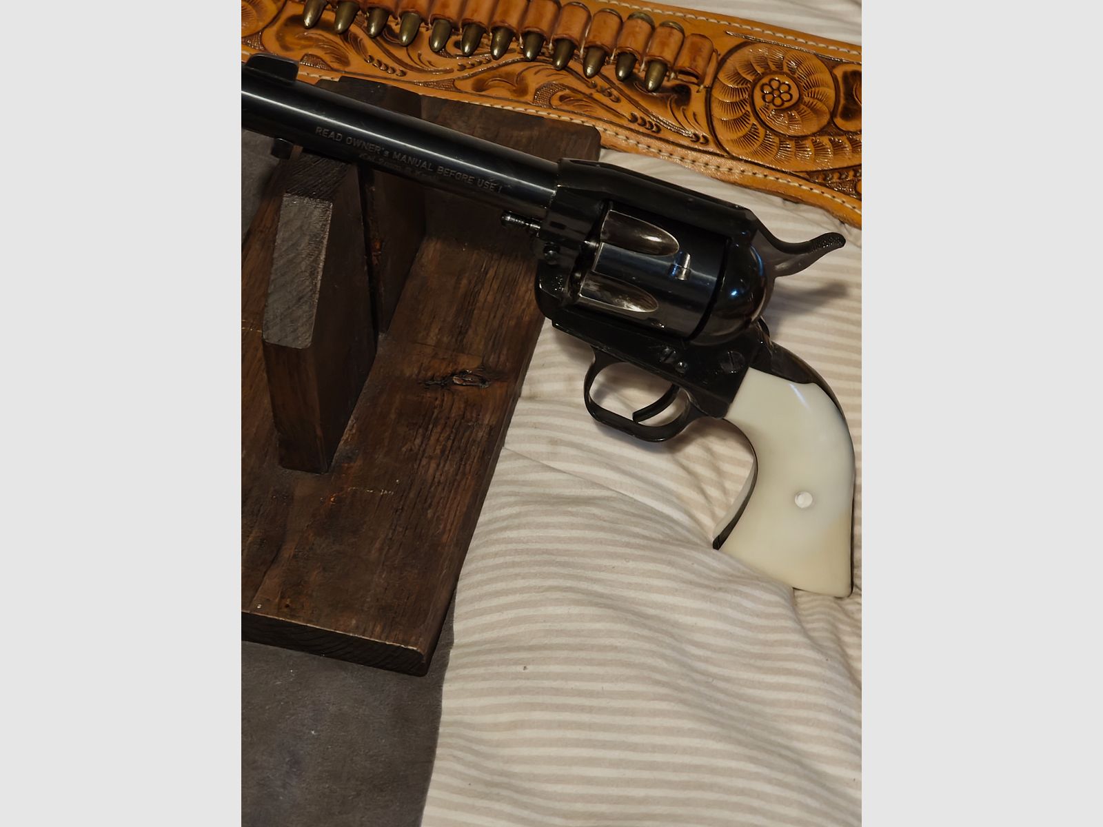 Weihrauch Western Single Action (SAA) revolver with the PTB 788 with white grip panels