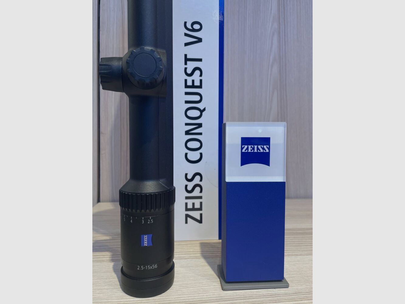 ZEISS CONQUEST V6 2.5-15x56 M (with rail) A60