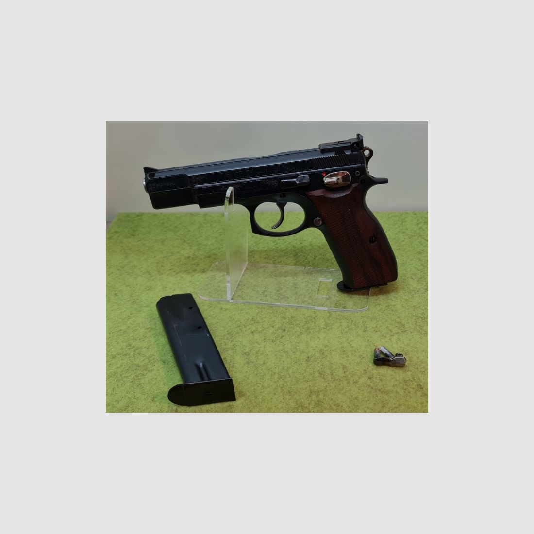 CZ 75 LUXUS in 9mm Luger sehr selten top top