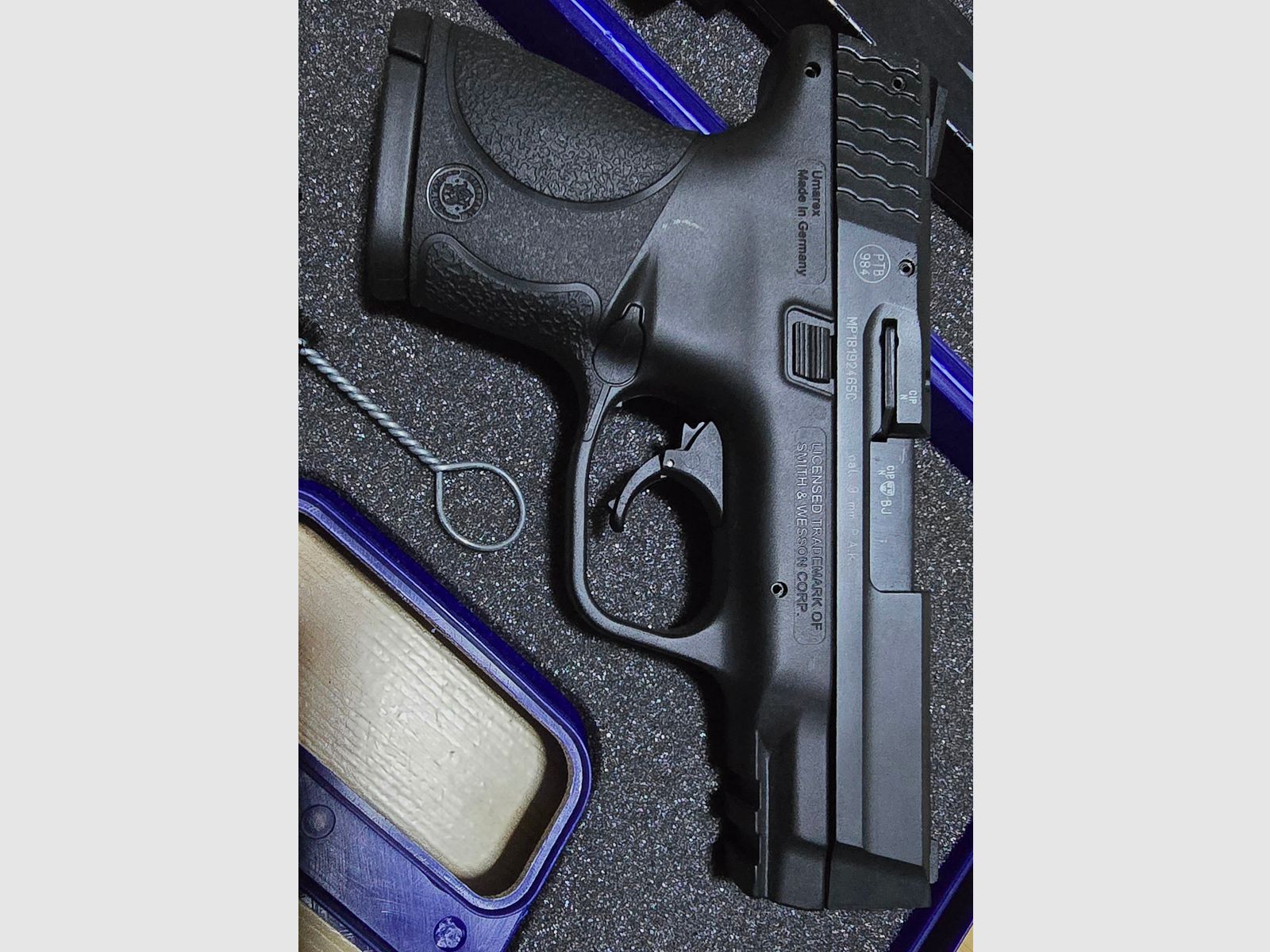 Smith&Wesson MP9c Schreckschuss 9mm PAK 2 Magazine