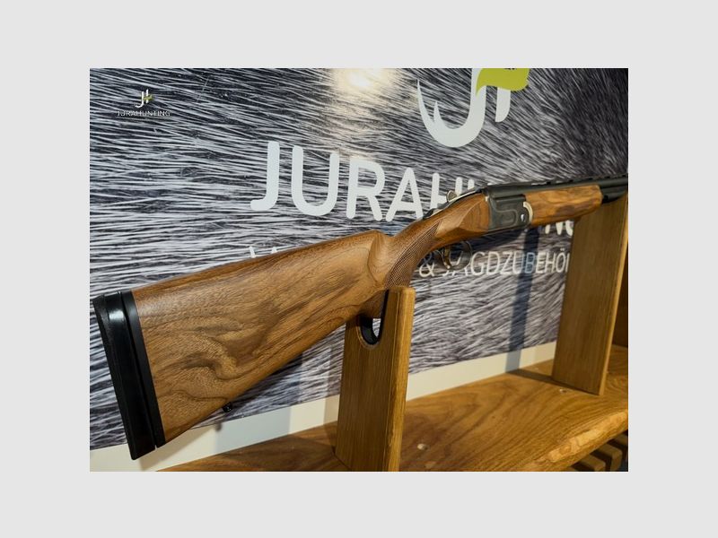 Akkar Churchill 206E