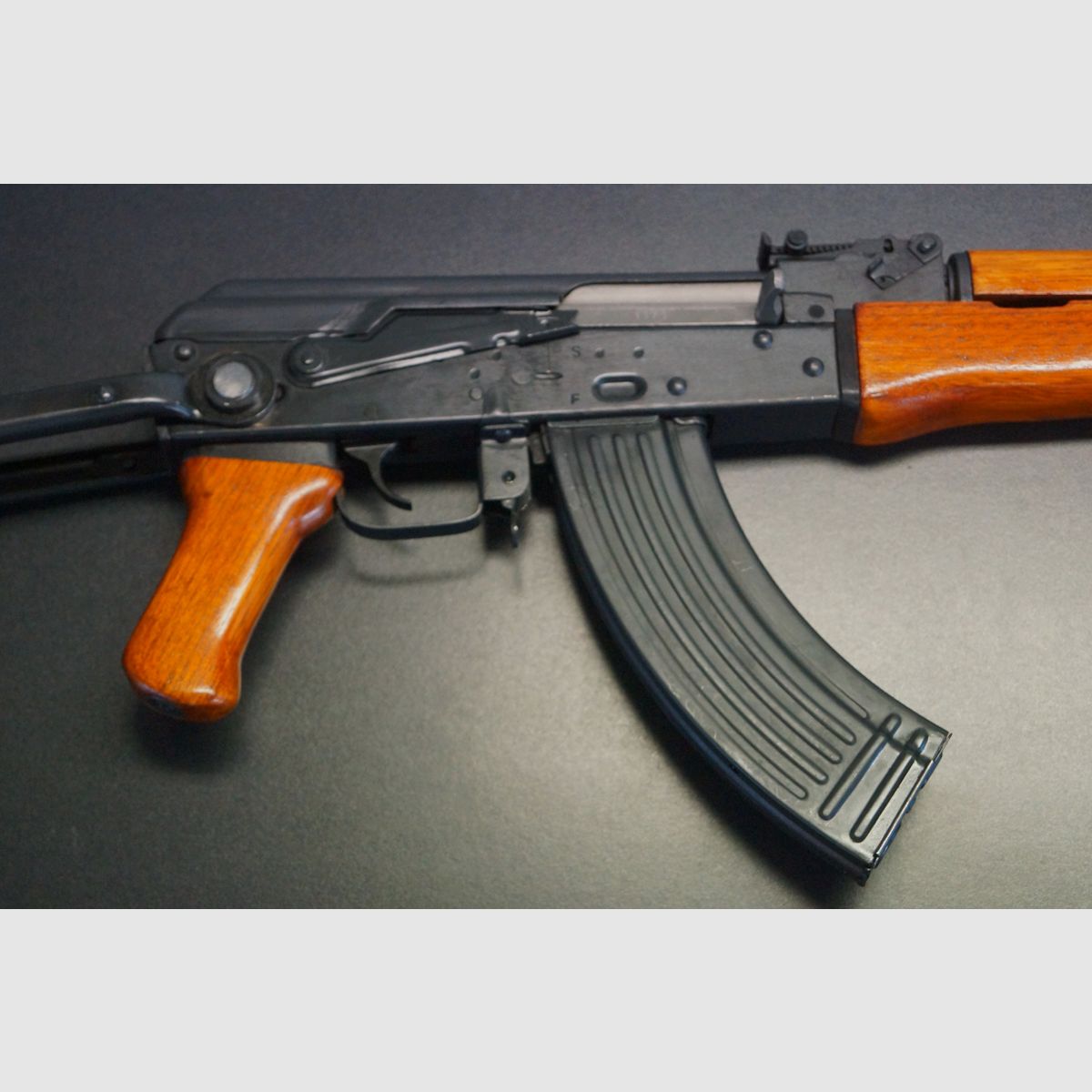 Nedi AK 47S, immagine 3 di 6