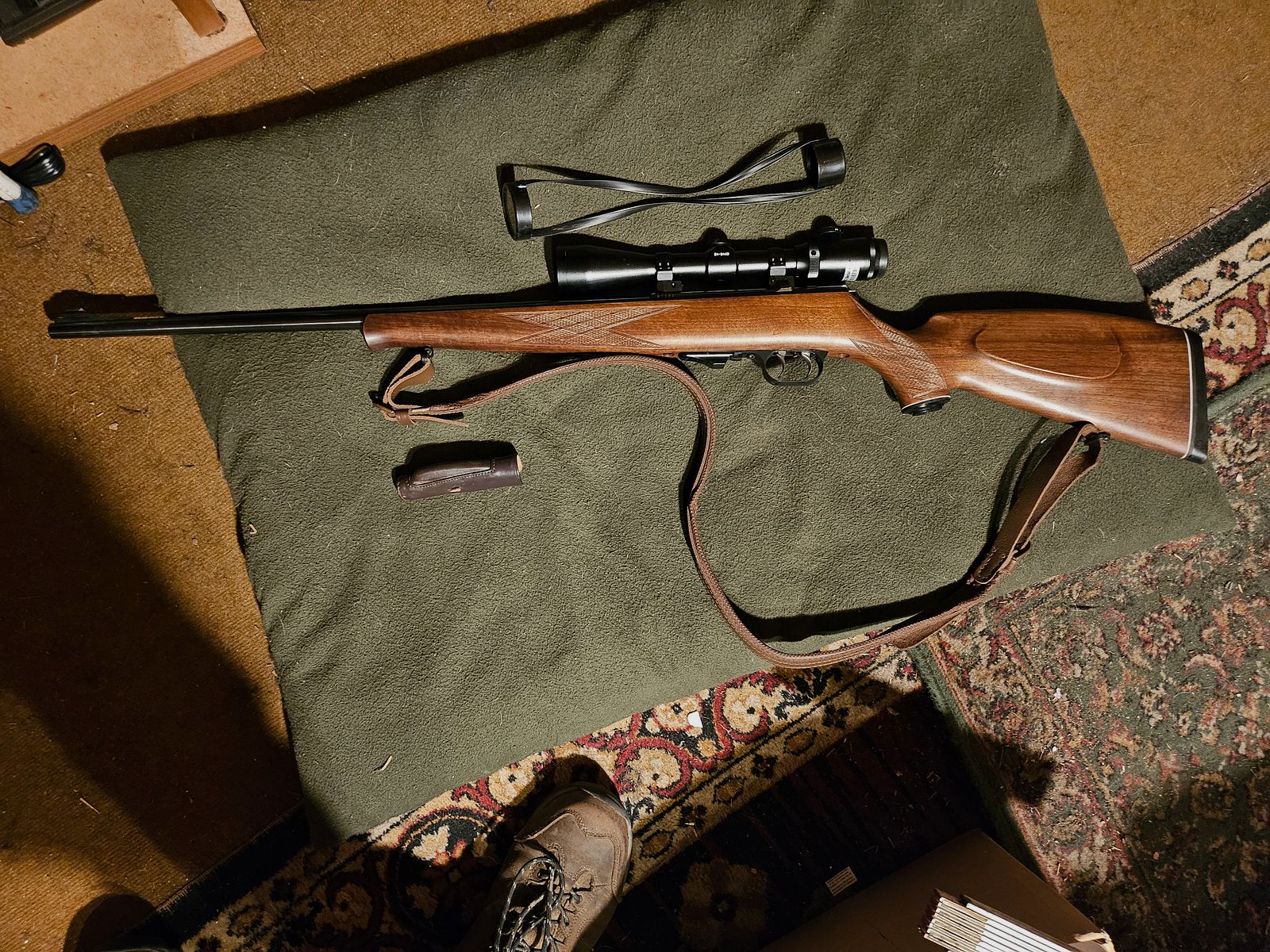 Weihrauch 22 Hornet 3-9x40