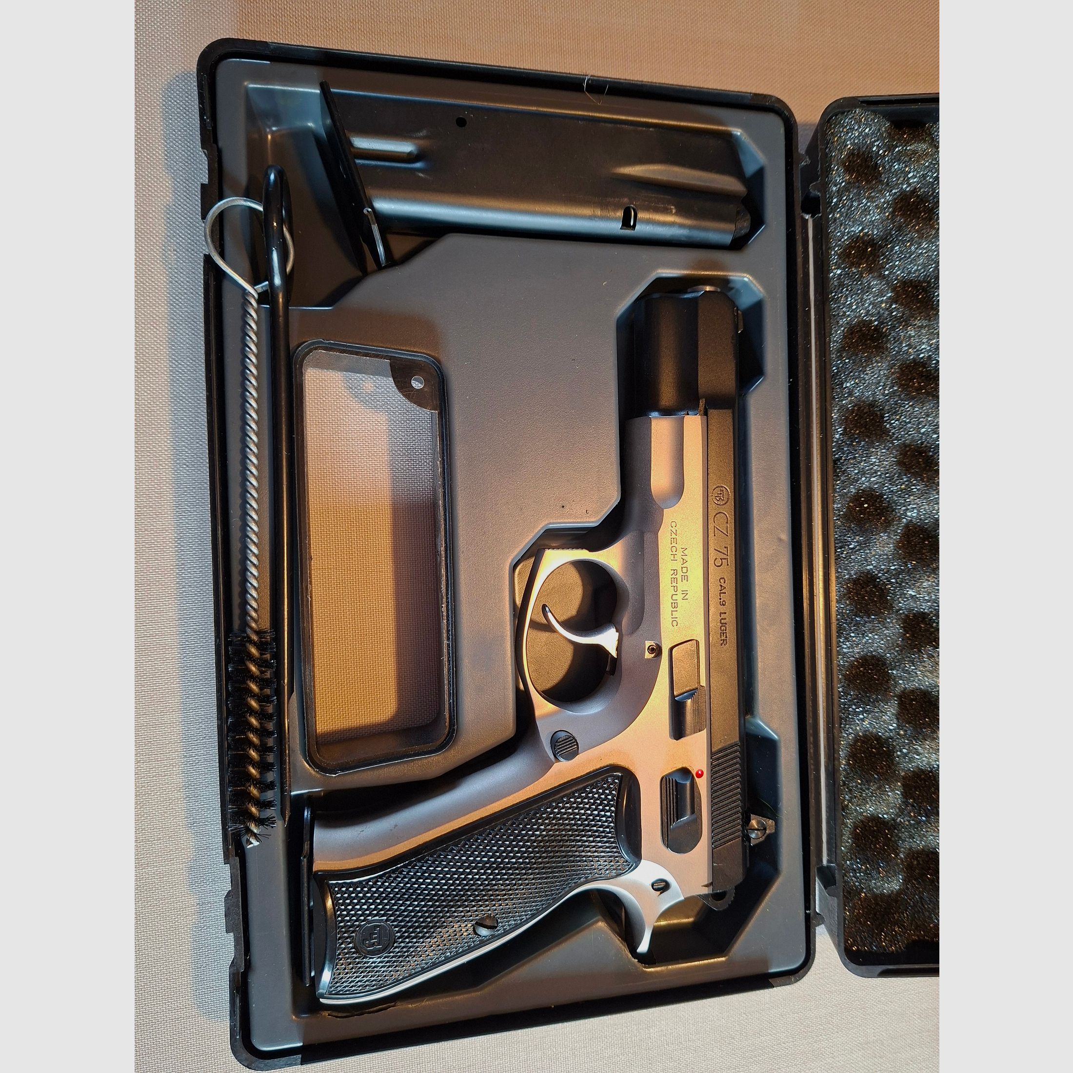 Brünner CZ75 9mm with interchangeable system 22lr.