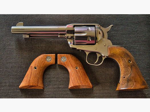 Ruger Vaquero Stainless .44 Mag. in Showroom Condition