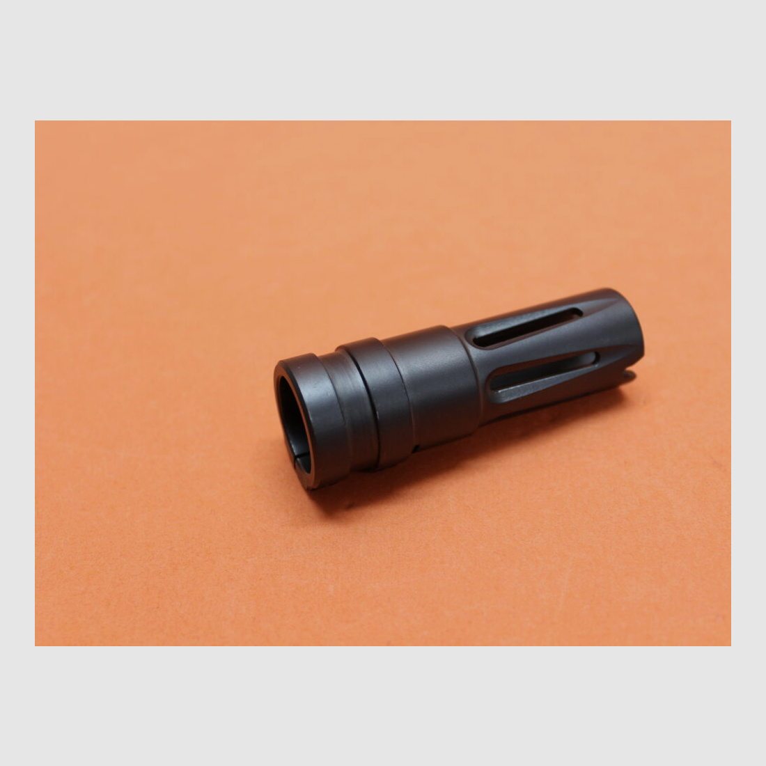 Steger Steyr Mannlicher AUG-Z: Muzzle flash suppressor Steger clamp attachment for barrel Ø 19.8mm, blued steel