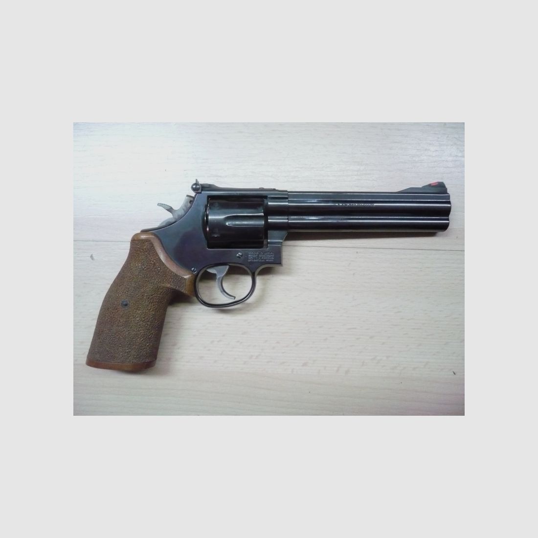 1 Revolver Smith & Wesson Mod. 586-4, Kal. .357Mag