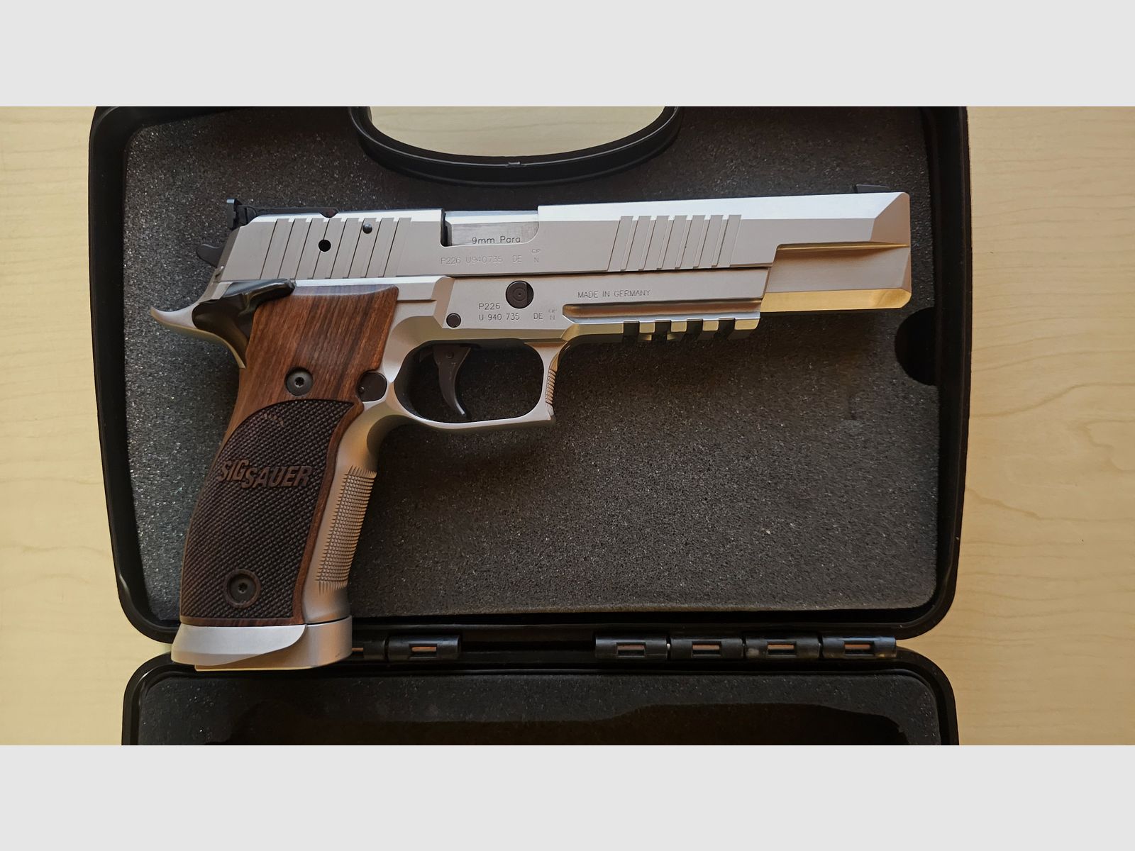 Sig Sauer P226 X-Six