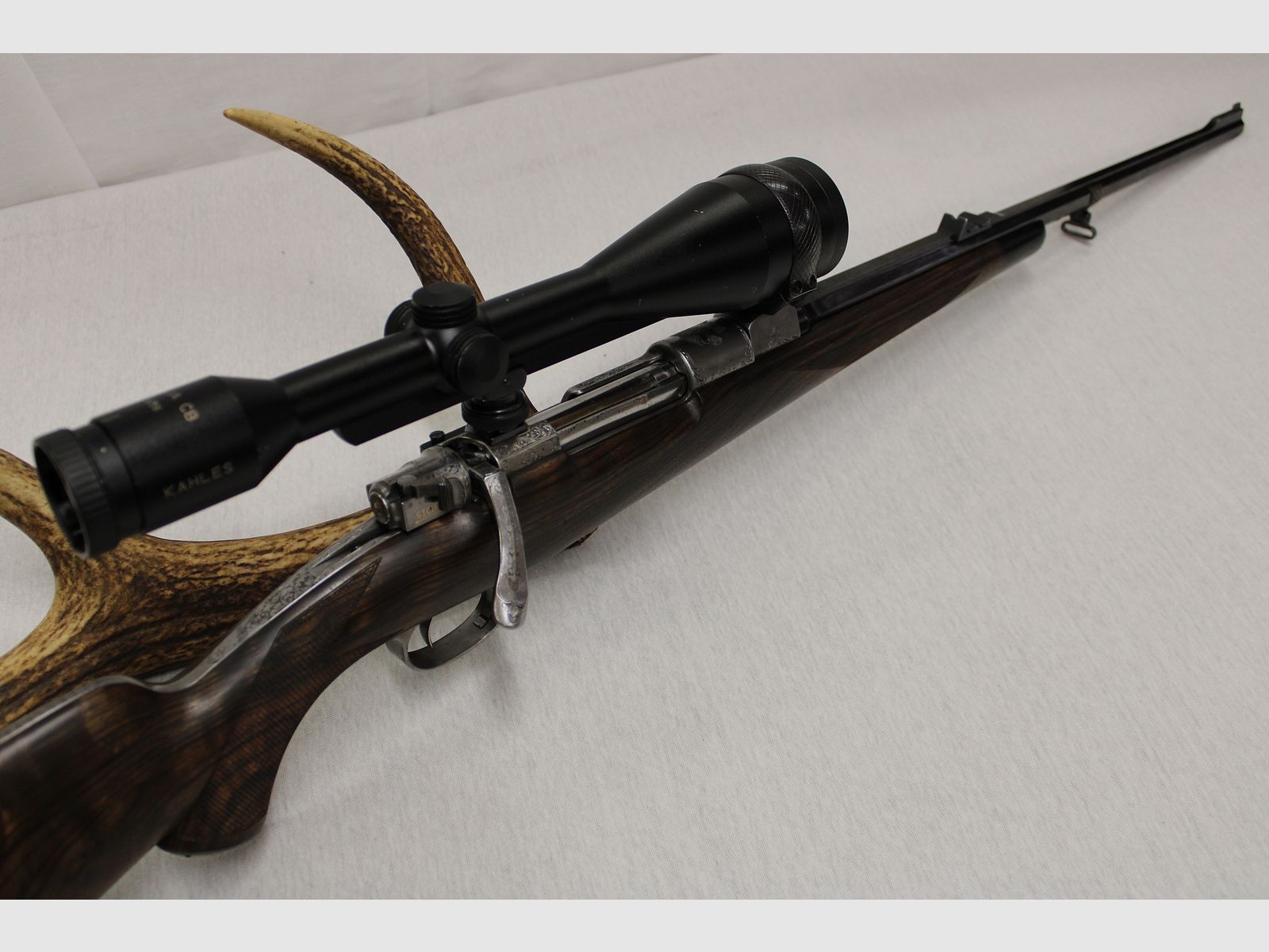 Bolt-action rifle Mauser DWM Luxus rifle 9,3 x 62 Keiler rifle with engraving rarity Kahles 8 x 56 red dot sight