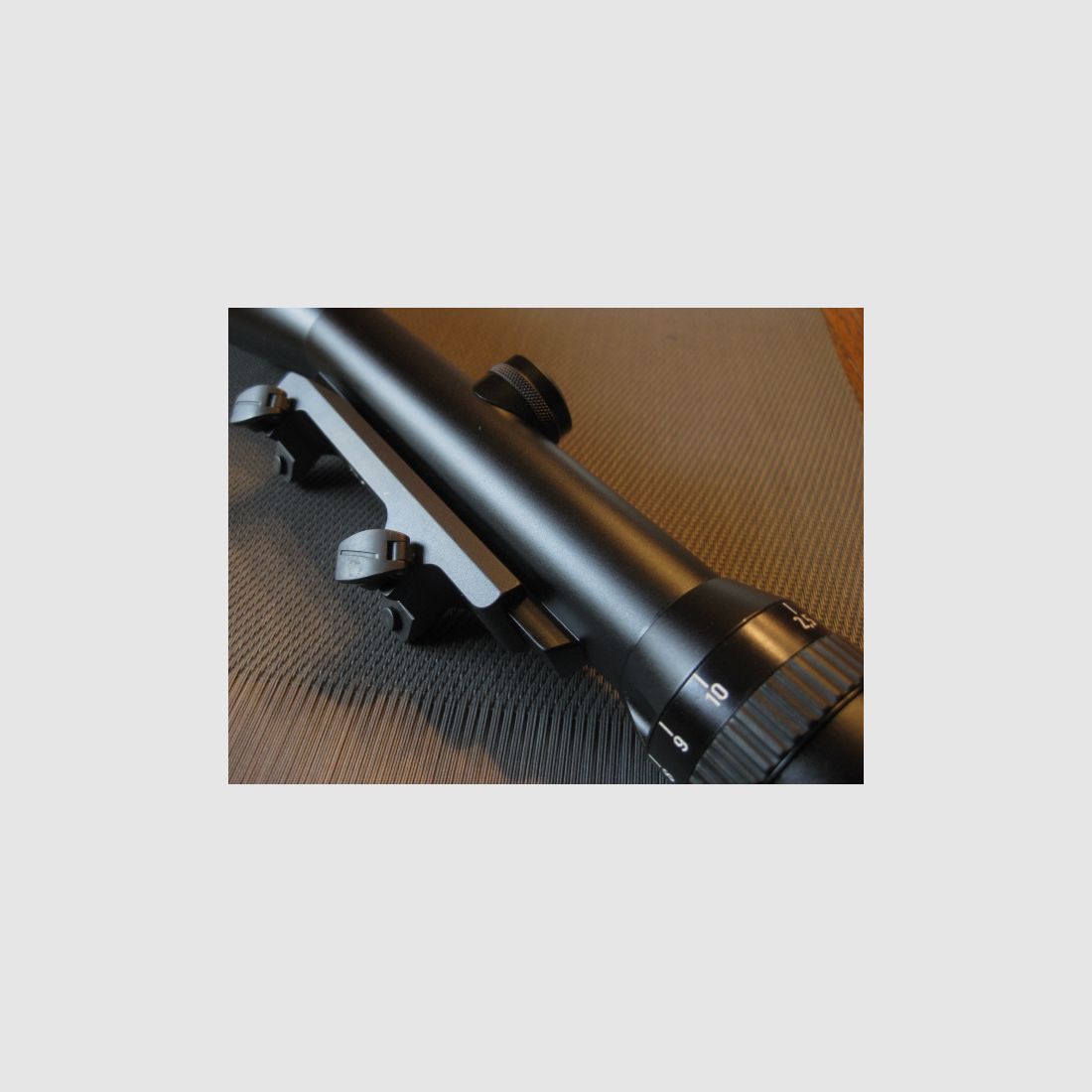 TOP-Klassiker !!  "DAS"  Schmidt & Bender 2,5-10x56 mit Absehen-4 sowie Schiene und original Blaser-Sattelmontage im BESTZUSTAND ! Kein ZEISS-Swarovski-LEICA-Mauser-Sauer