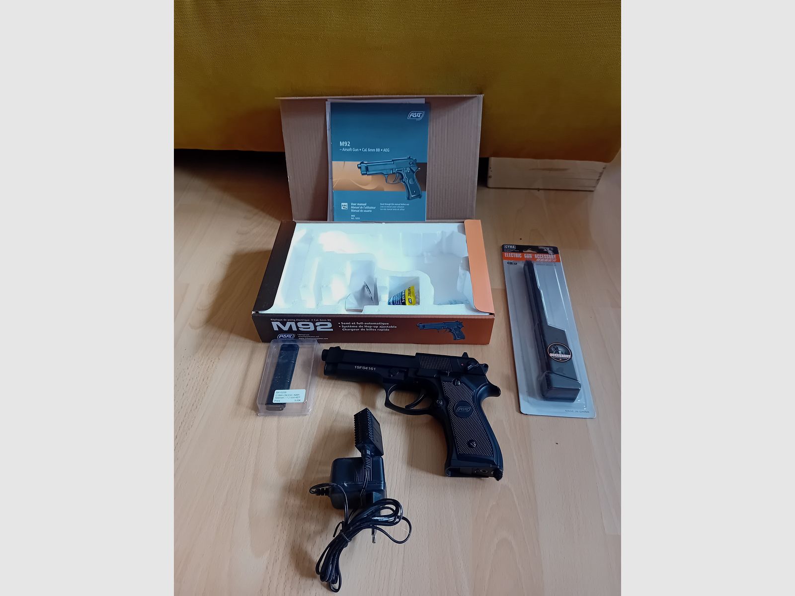 AEG Softairpistole von Beretta Modell M92 A1 Tactical, elektrisch, Kaliber 6mm BB 
