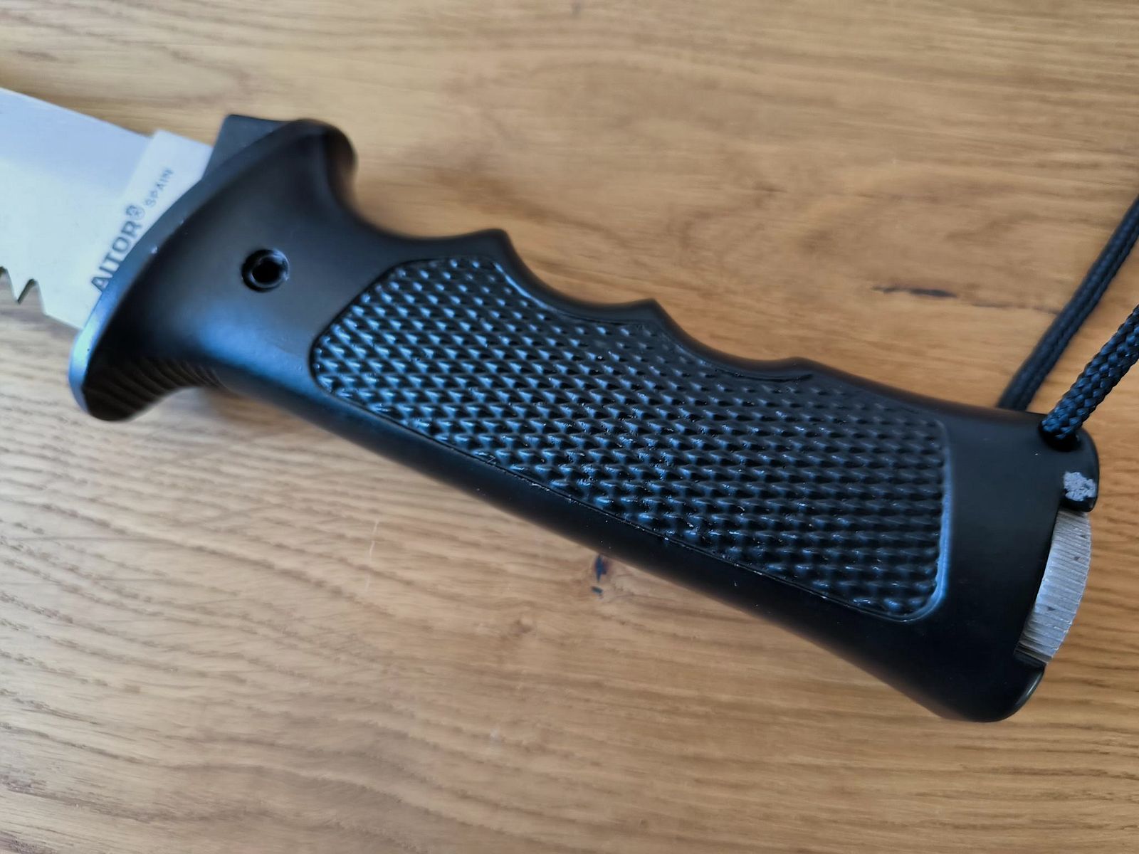 Noż survivalowy Mauser Design od Aitor, Hiszpania (Commando)