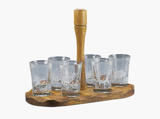 Verres à shot gravés sur planche en chêne avec motifs de chasse