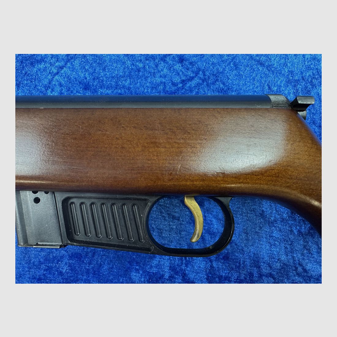 Voere KK semi-automatic