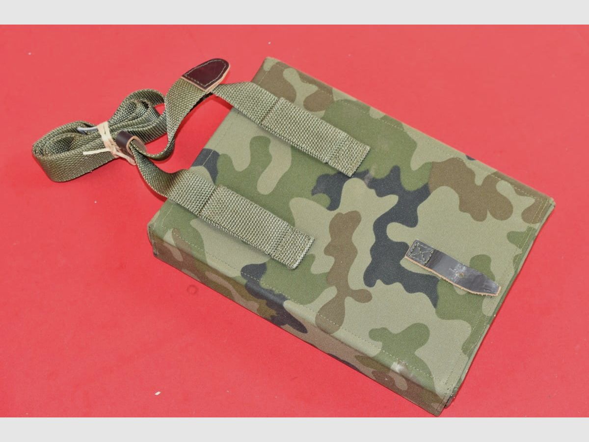 Porte-chargeur de lance-grenades Wz.74, Wz.83 – camouflage Pantera, image 2 sur 3