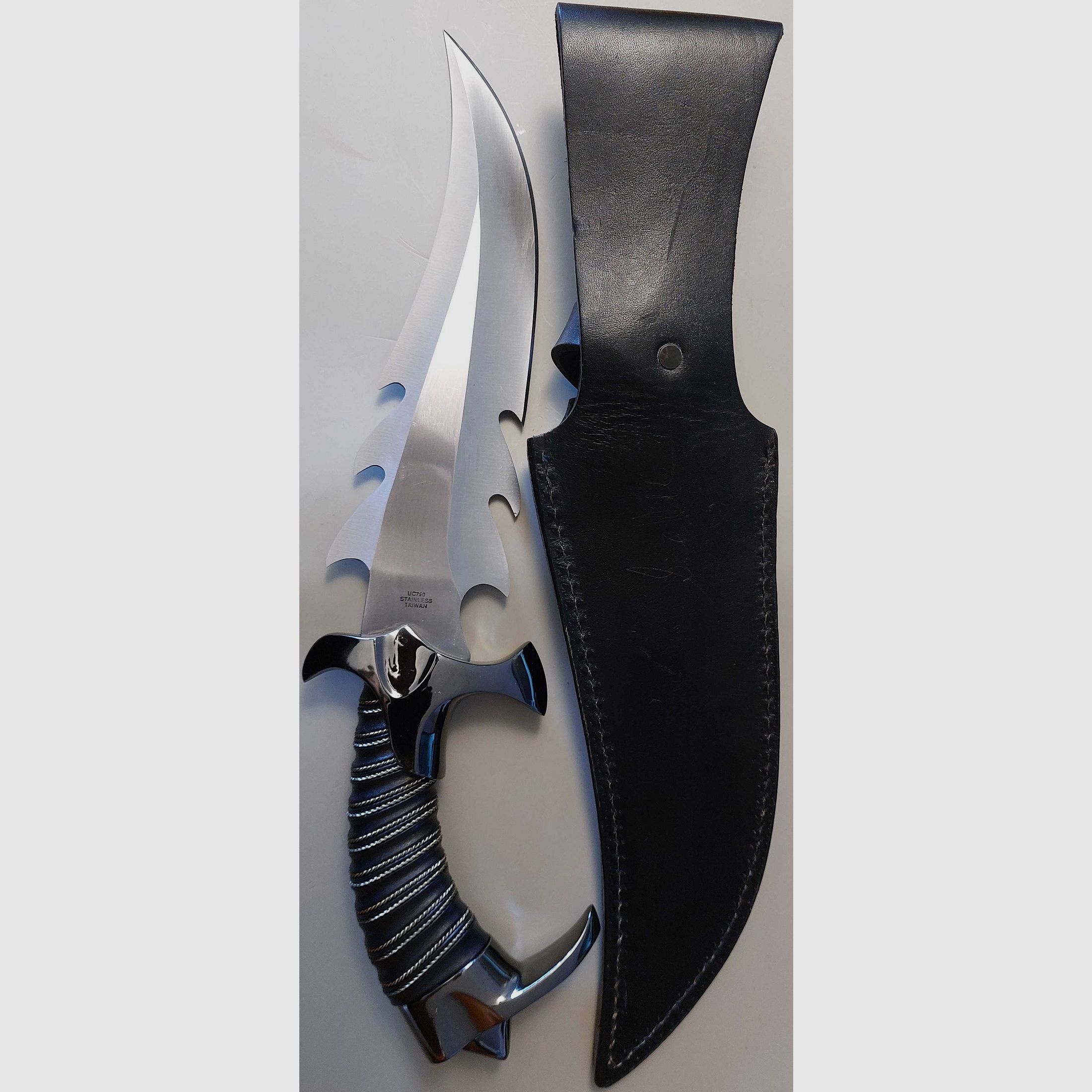 Mortal Kombat Gil Hibben Knife UC750