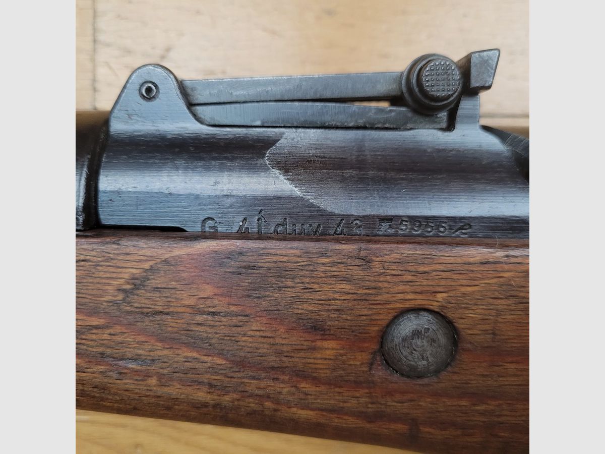 RARISSIME y excelente rifle G41(W) – Primer rifle semiautomático alemán de la WWII – completamente coincidente – calibre original 8x57IS – diez disparos – Sistema Bang – Cerrojo de rodillo – La potencia de fuego made in Germany – ¡Pieza excepcional digna de un museo!, imagen 1 de 44