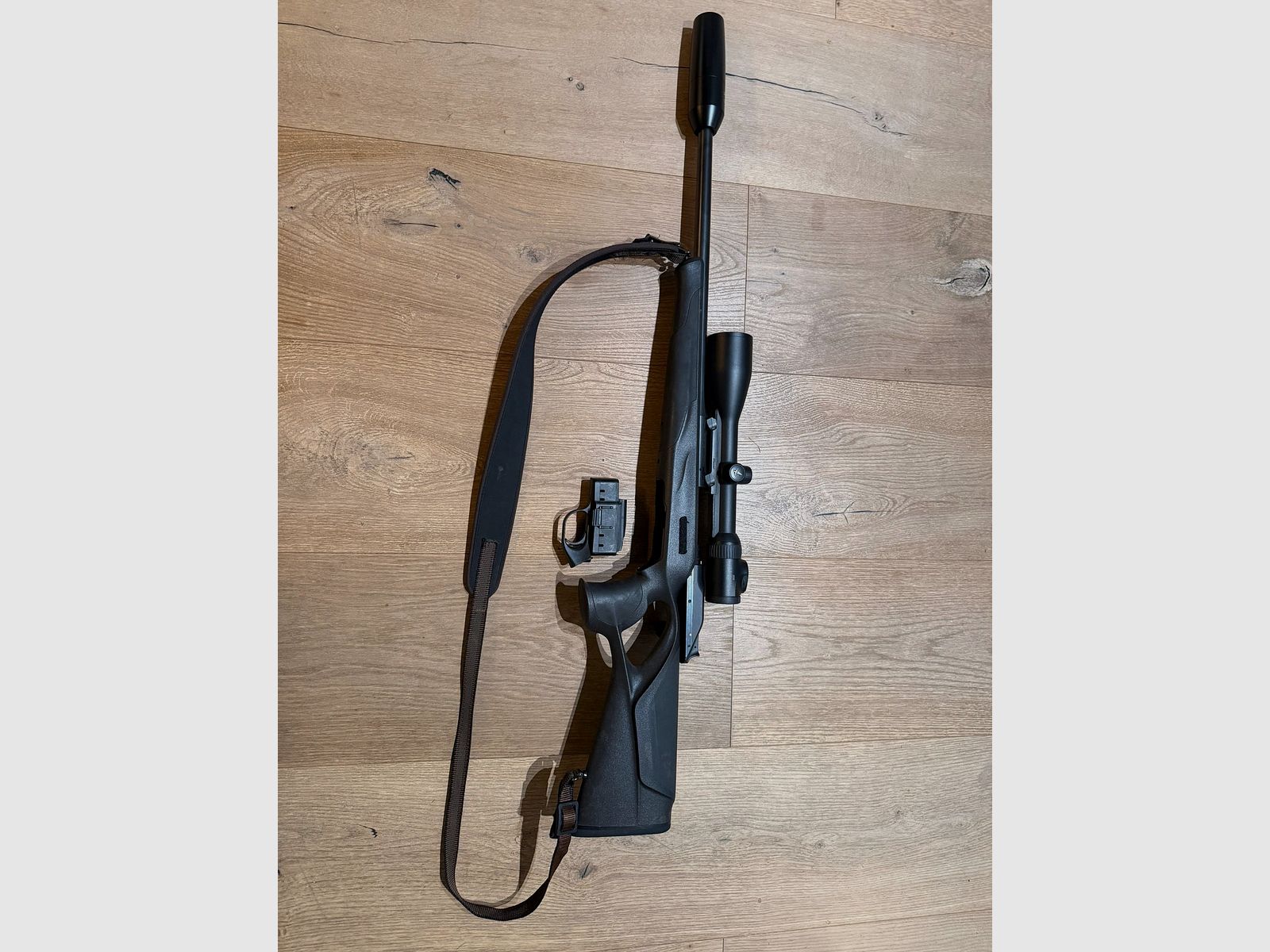 Blaser R8 Professional .308 Win. + Swarovski Z6i 2,5-15x56 + silencieux
