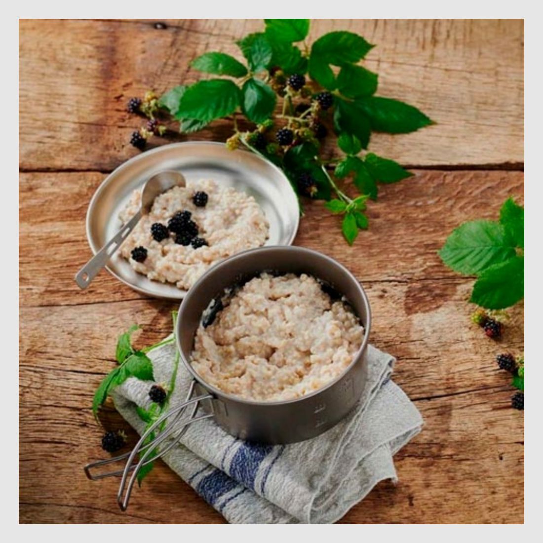 Gachas de avena con manzana Trek’n Eat PS1000+, imagen 1 de 2