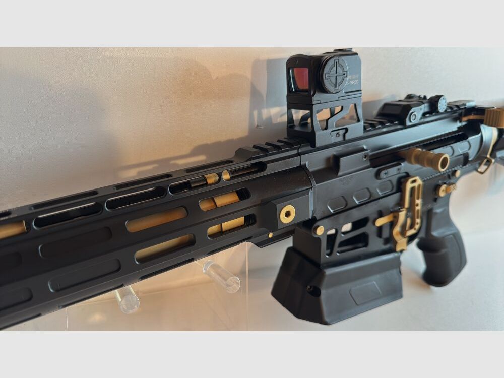 Huglu HUGLU SF GEWEER XR-8 PRO incl. Sight Mark Red Dot 12/76