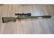 CZ 557 Cal. .30-06 avec scope Mercury 3–12x56 et crosse camouflage.