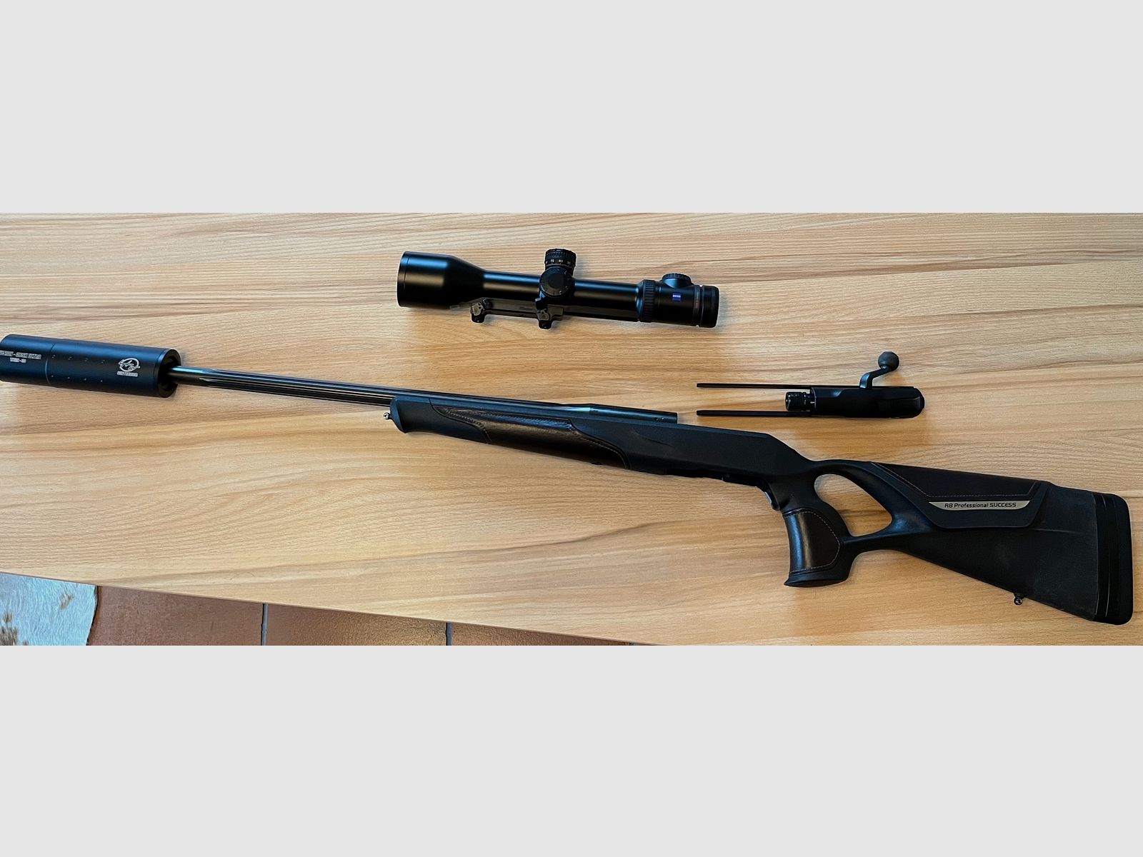 Blaser R8 Professional SUCCESS 8X57JS Komplettangebot