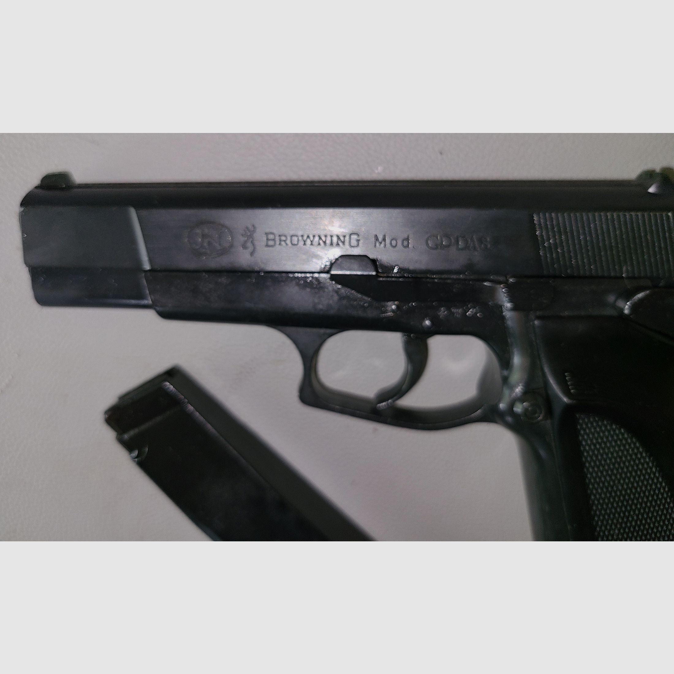 UMAREX BROWNING GPDA8 / ohne Zubehör/ cal. 8mm / PTB 389/2  SCHRECKSCHUSS GAS PISTOLE SILVESTER SELBSTVERTEIDIGUNG GEBRAUCHT 